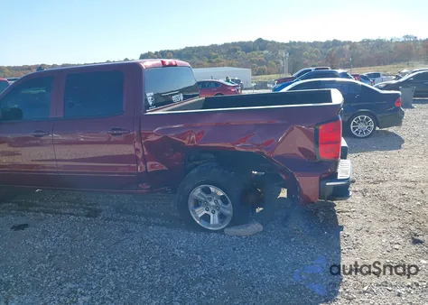 2015 Chevrolet Silverado 1500 1Lt/2Lt z USA, uszkodzony, nr VIN 3GCUKREC8FG156164